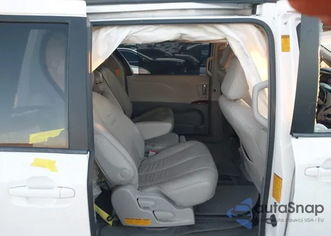 2014 Toyota Sienna Xle V6 8 Passenger from USA, damaged, VIN 5TDYK3DC2ES456704